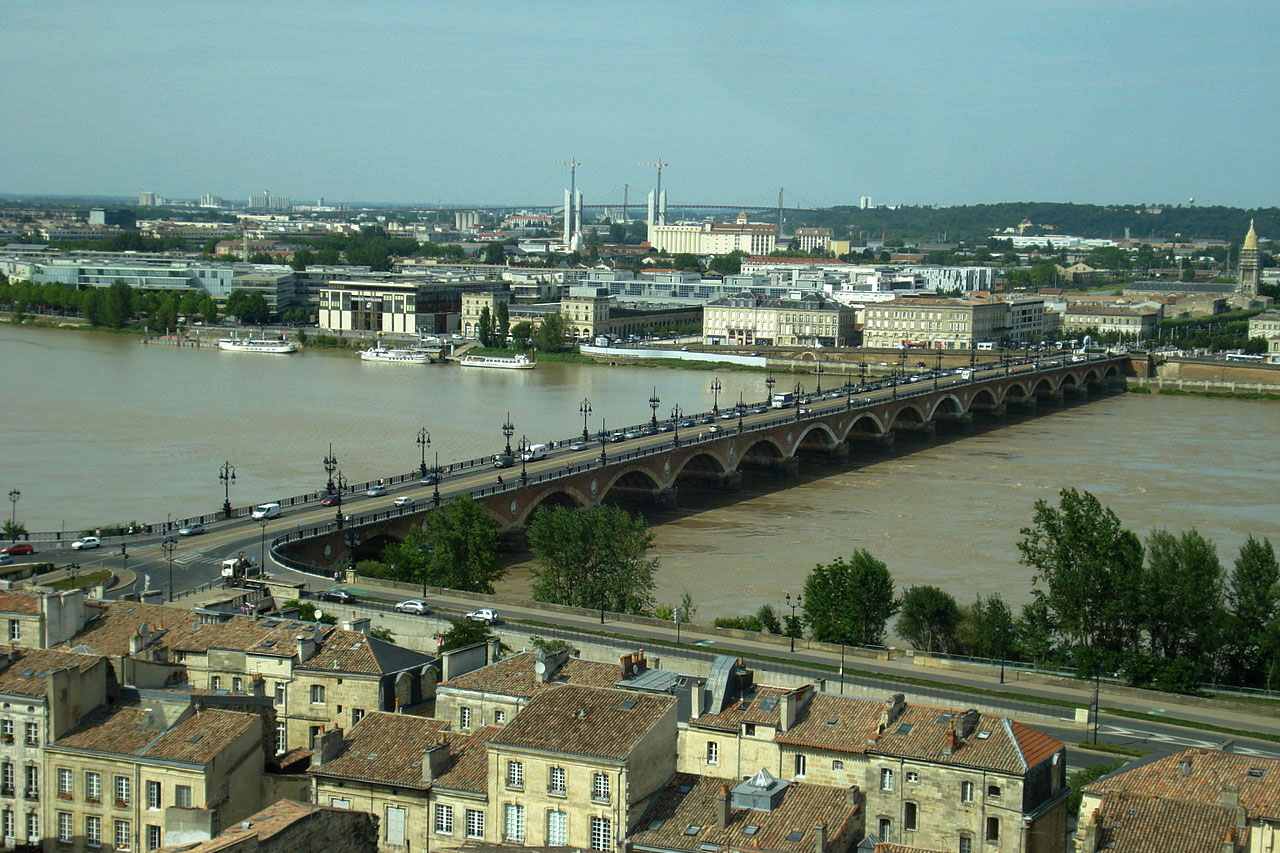 Urgence toiture Bordeaux Bastide