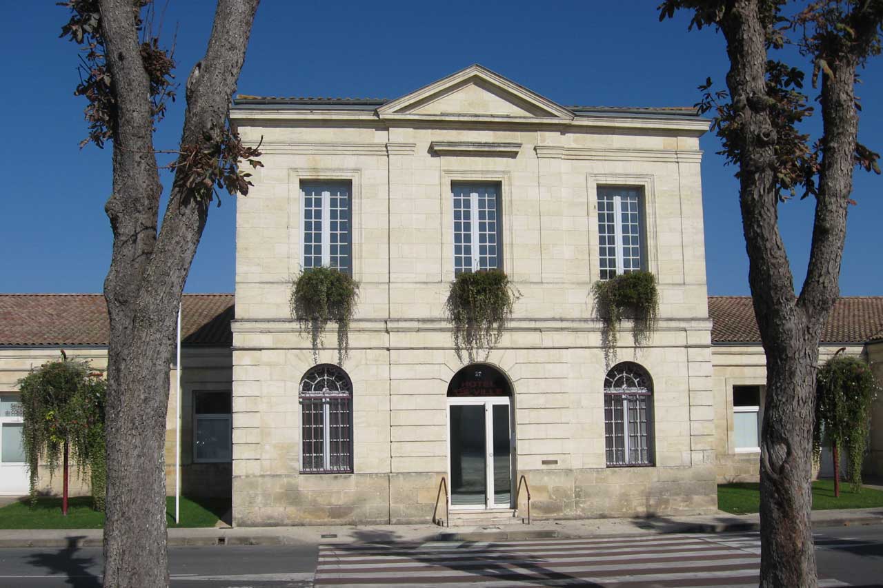 Couvreur Cadaujac : urgence toiture, réparation toiture, nettoyage toiture et zinguerie.