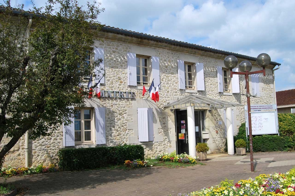 Étanchéité toiture Fargues Saint Hilaire : nettoyage et réparation de toiture avec Yoan Bouche